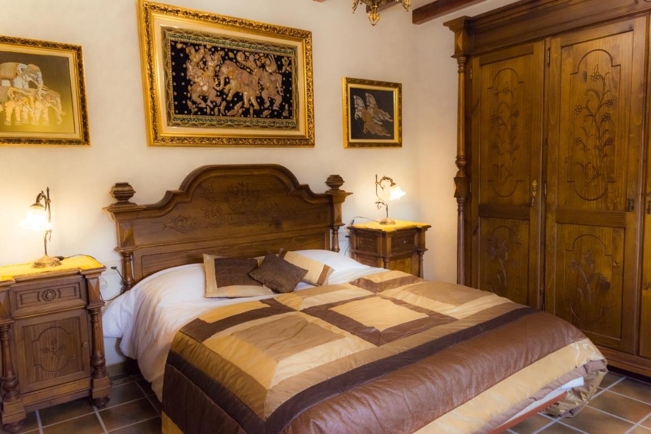 Maison d'hôtes Gallart - Turistico Rural à La Pobla de Cervoles Extérieur photo