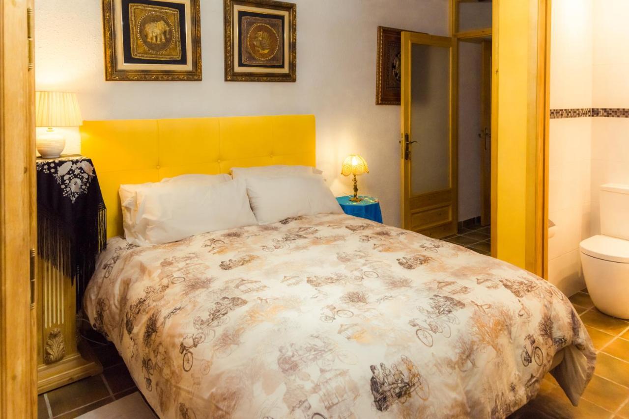 Maison d'hôtes Gallart - Turistico Rural à La Pobla de Cervoles Extérieur photo