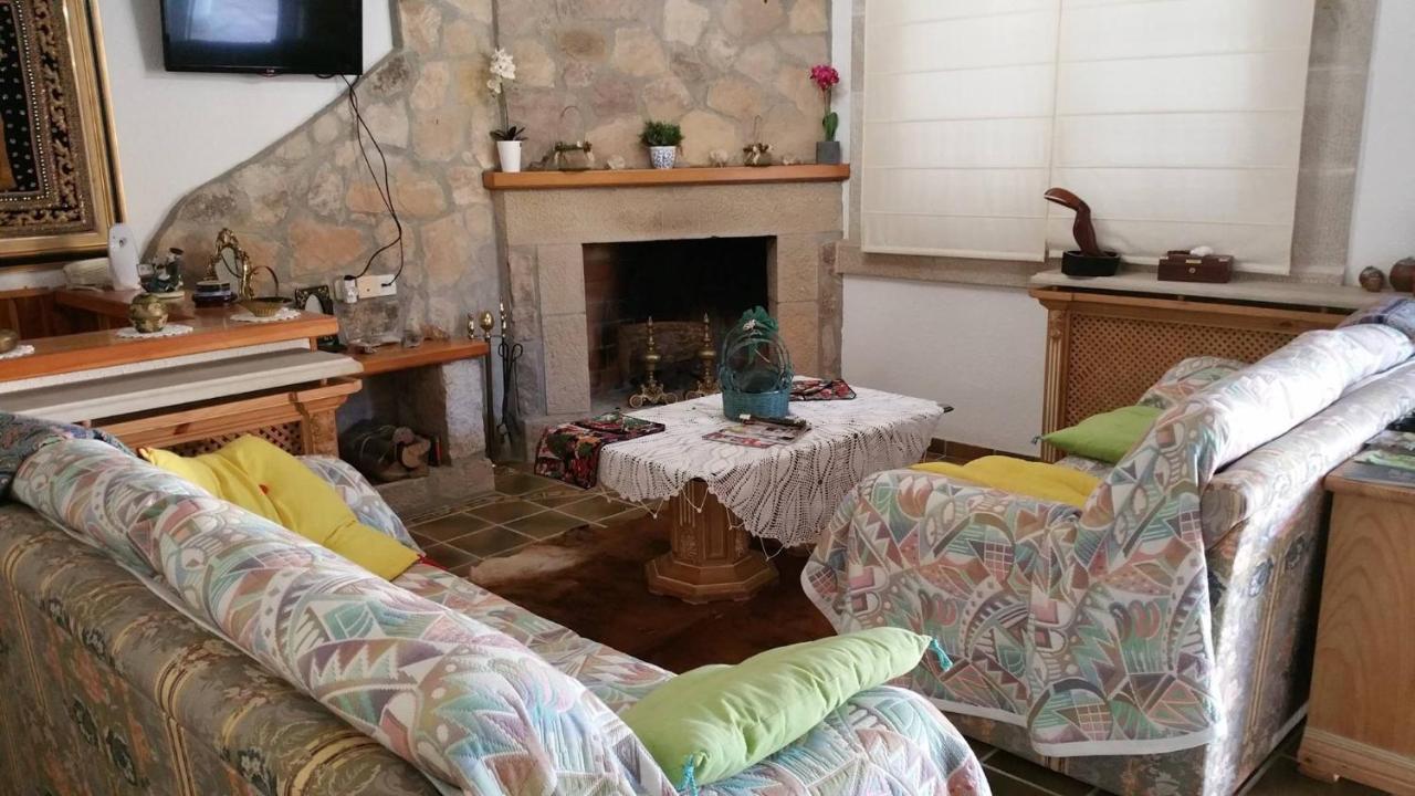 Maison d'hôtes Gallart - Turistico Rural à La Pobla de Cervoles Extérieur photo