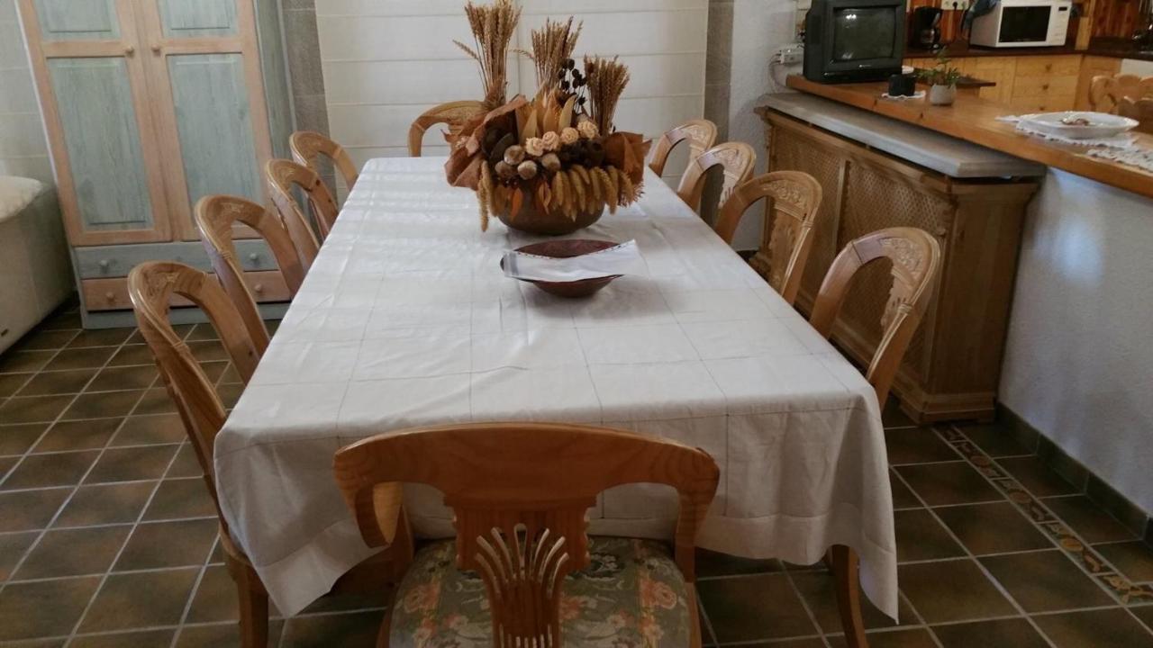 Maison d'hôtes Gallart - Turistico Rural à La Pobla de Cervoles Extérieur photo