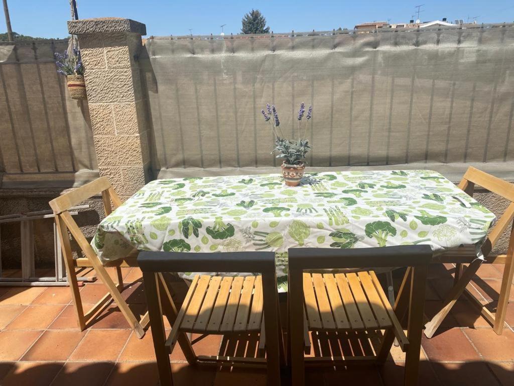 Maison d'hôtes Gallart - Turistico Rural à La Pobla de Cervoles Extérieur photo