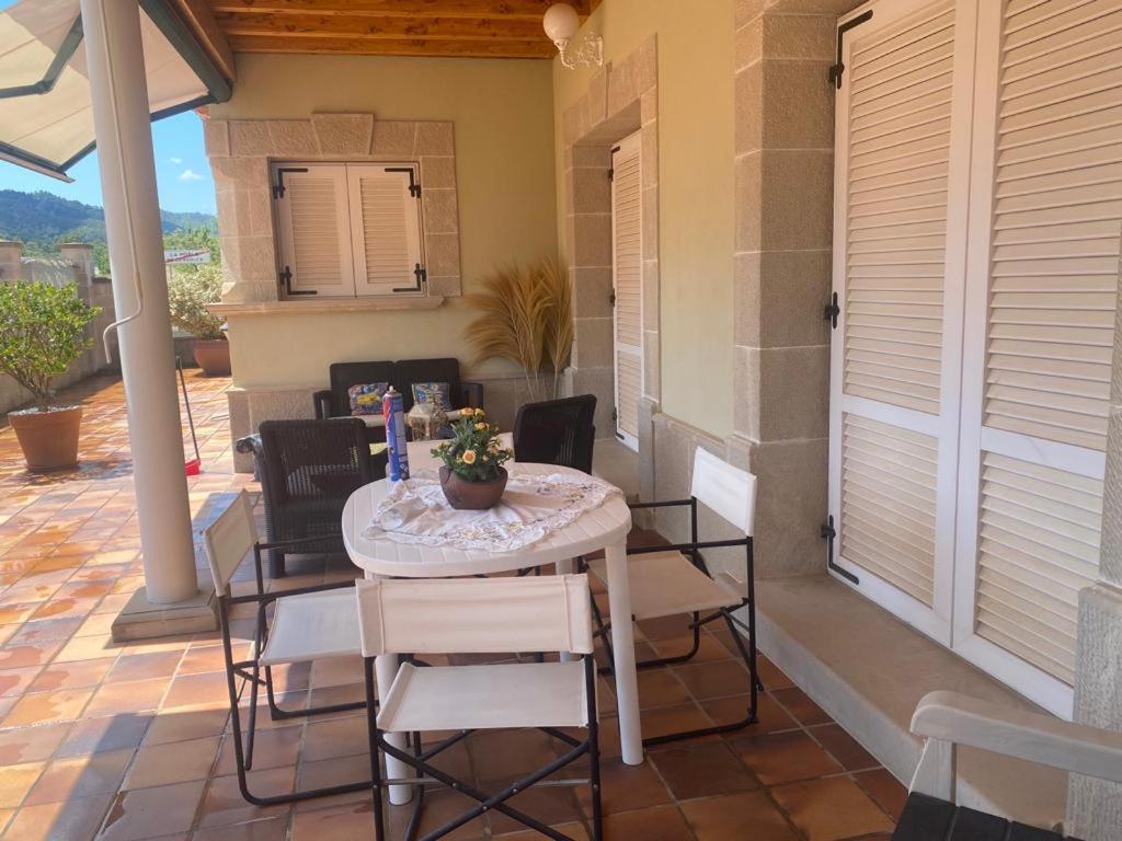 Maison d'hôtes Gallart - Turistico Rural à La Pobla de Cervoles Extérieur photo