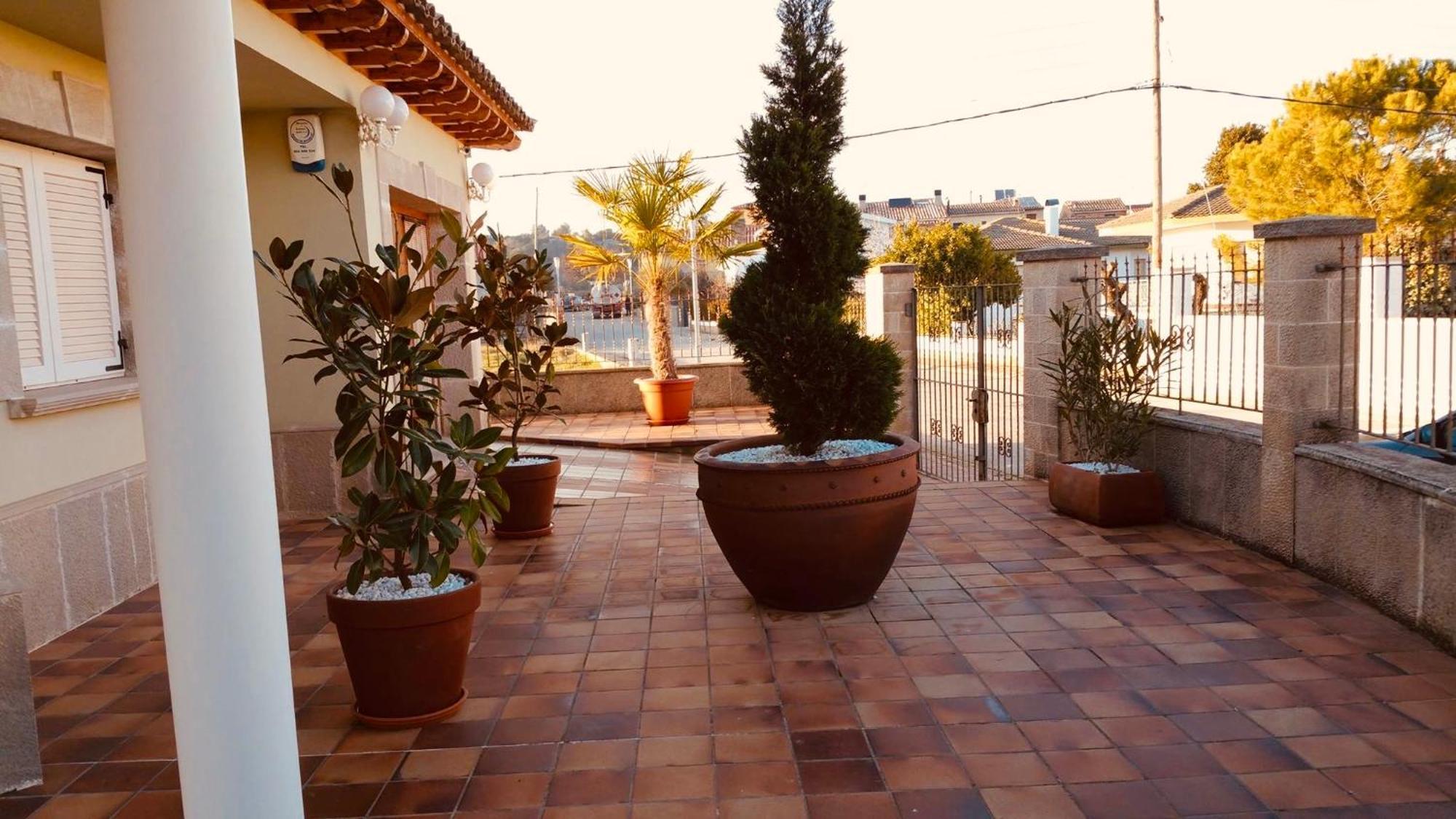Maison d'hôtes Gallart - Turistico Rural à La Pobla de Cervoles Extérieur photo